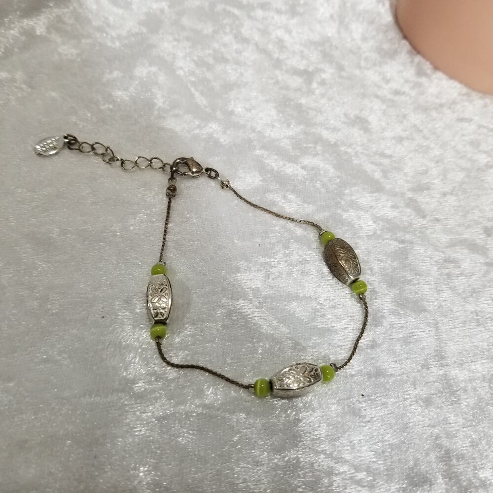 Cool Jewels silver tone bracelet small green beads 1.1981